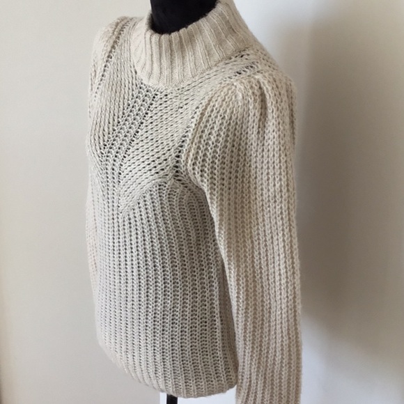 EXPRESS sweater. Women’s Size SP. cream/white with subtle shiny detail. 🔥NWT - Picture 11 of 14